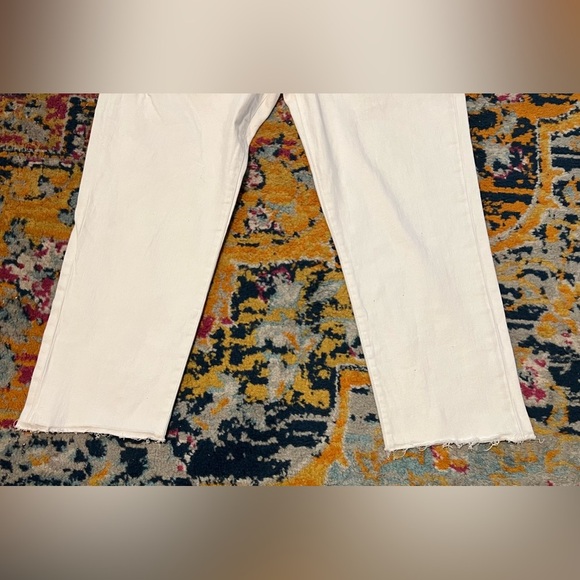 Joe’s Jeans White 🥳 - Picture 14 of 14